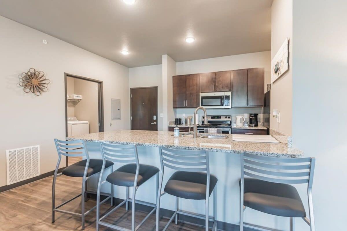 Spacious 2Br Suite Plus Patio Near Iowa State Ames Eksteriør bilde