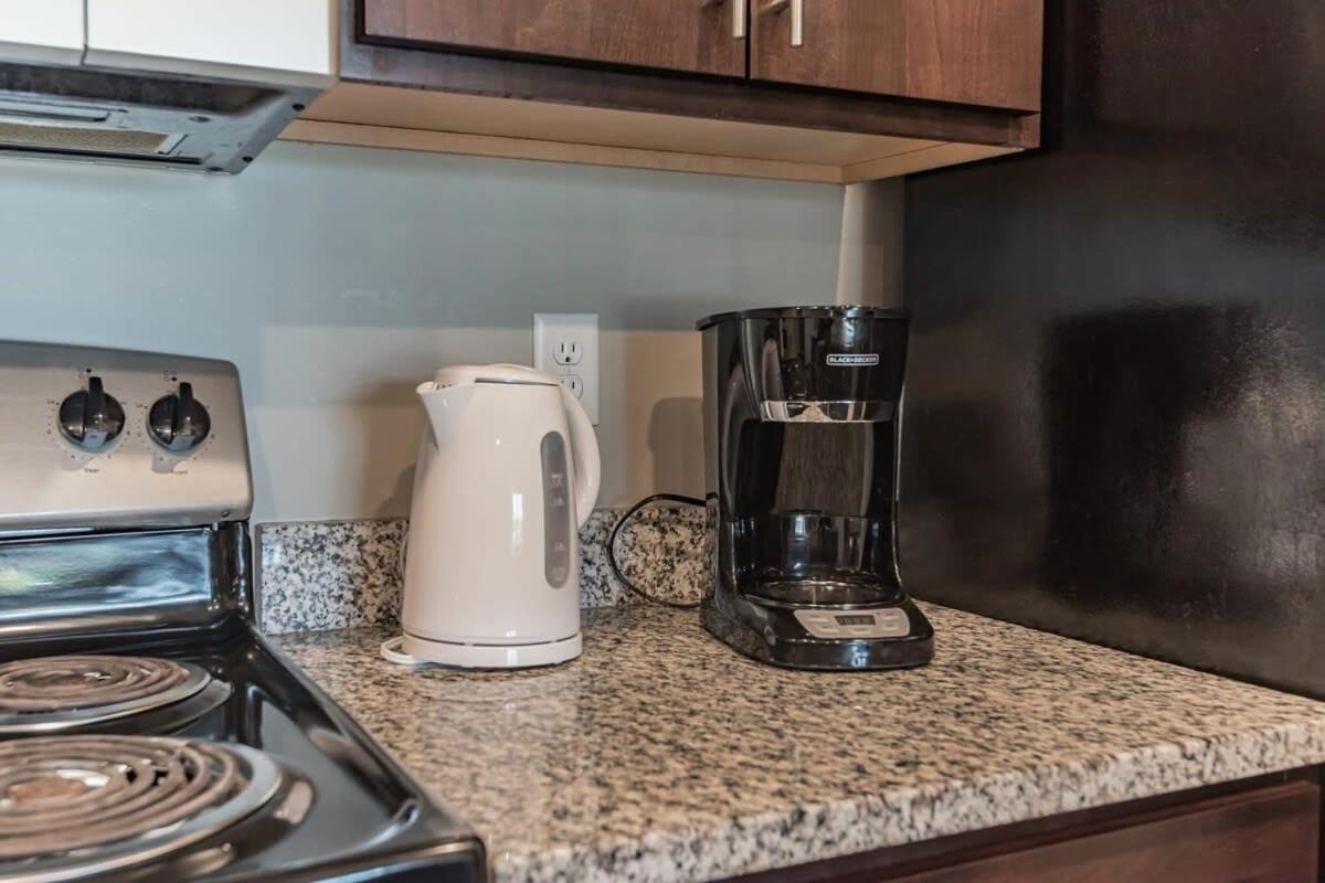 Spacious 2Br Suite Plus Patio Near Iowa State Ames Eksteriør bilde